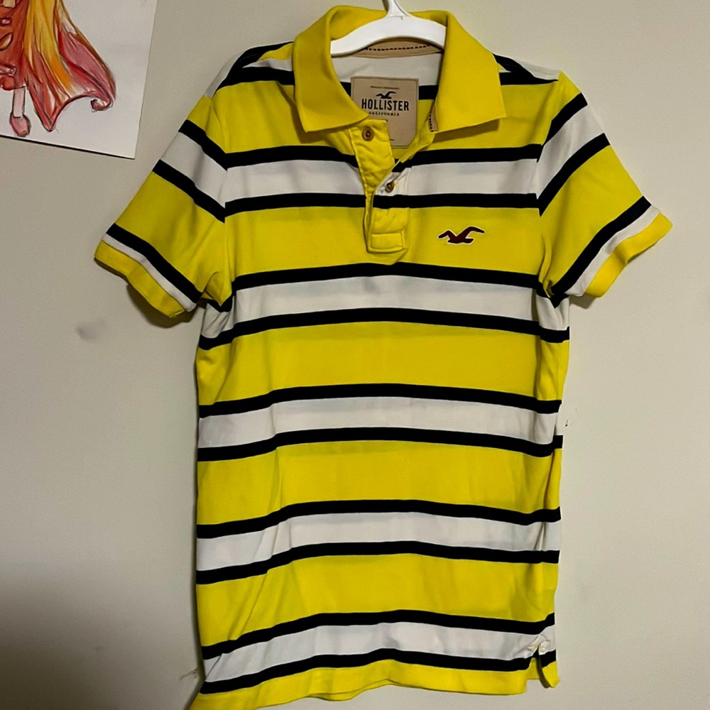 Polo shirt Brand: Hollister Size: Small Color: Yellow, Black, White